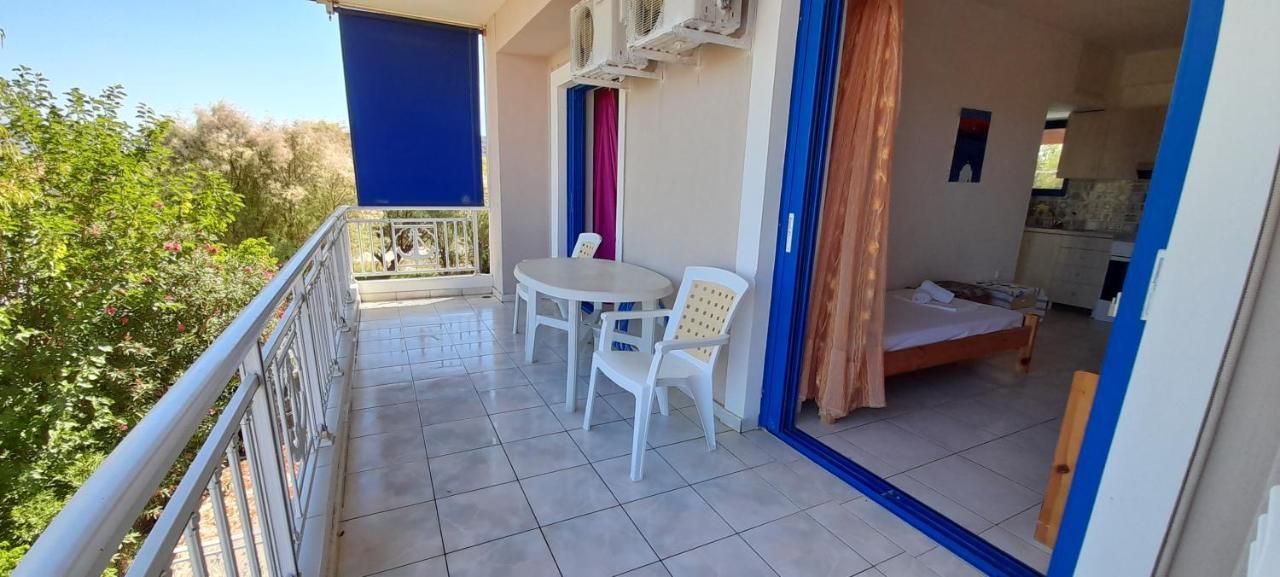 Lakkopetra Beach Apartments Lakopetra Екстер'єр фото